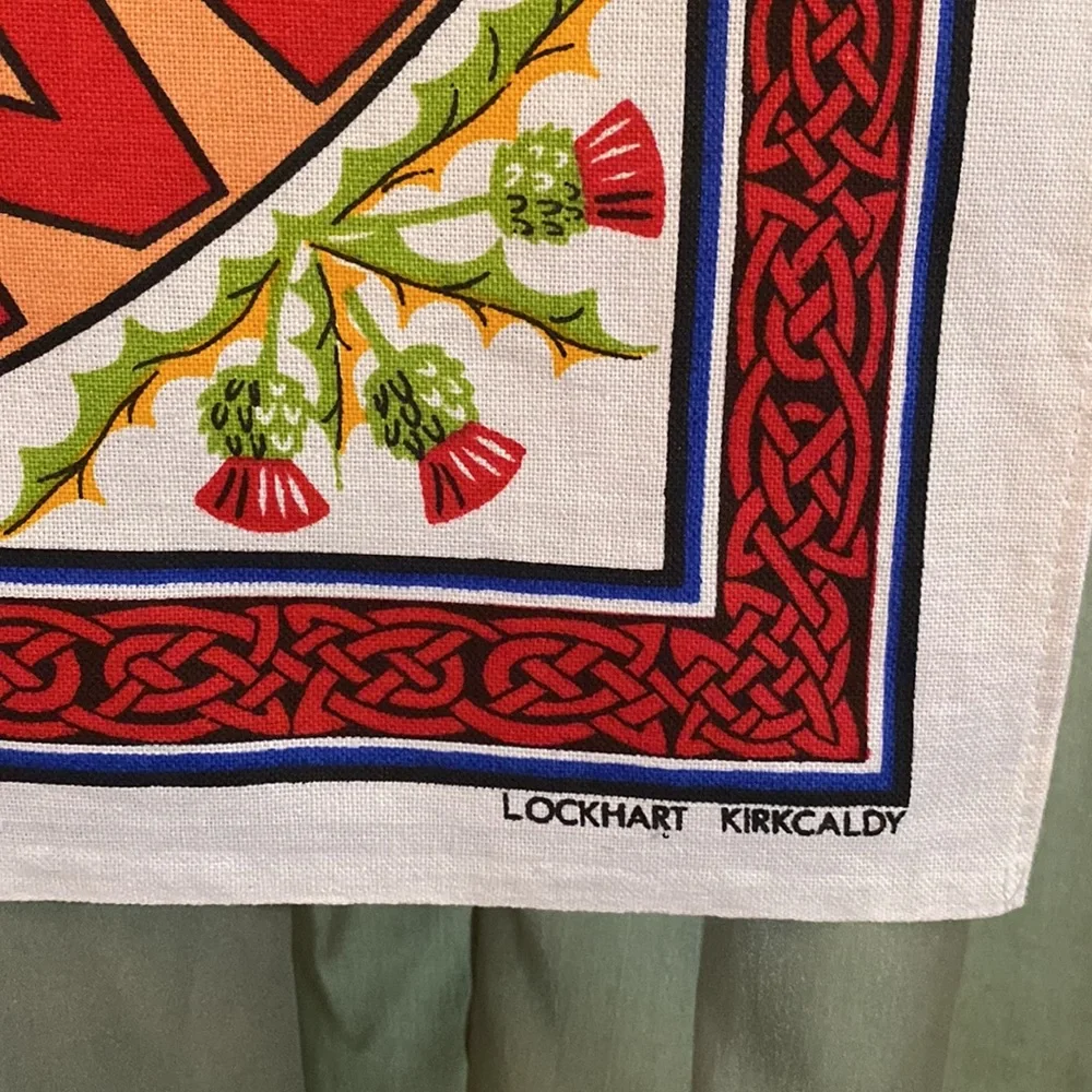 Scotland souvenir hand tower vintage cotton